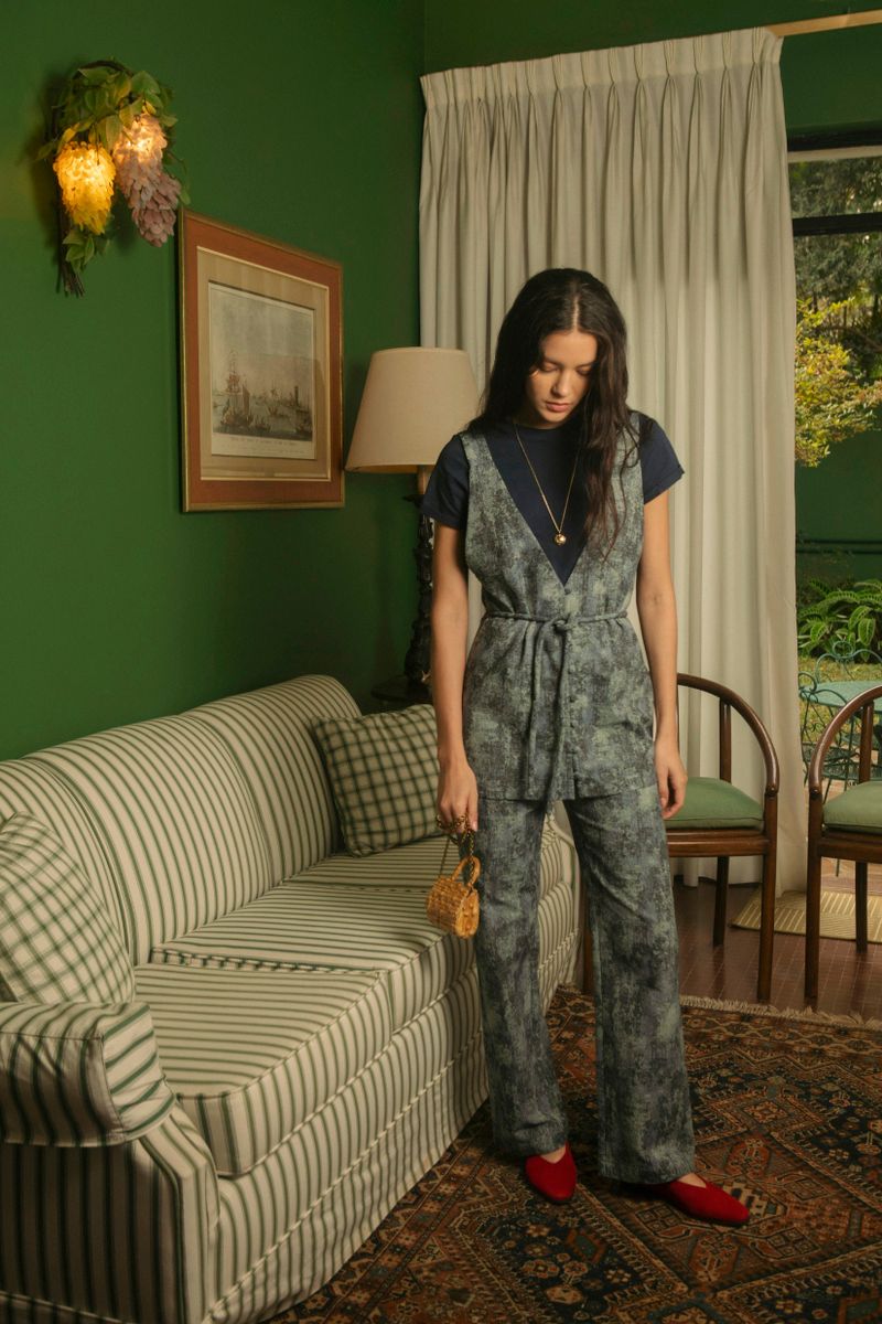 camiseta essencial marinho