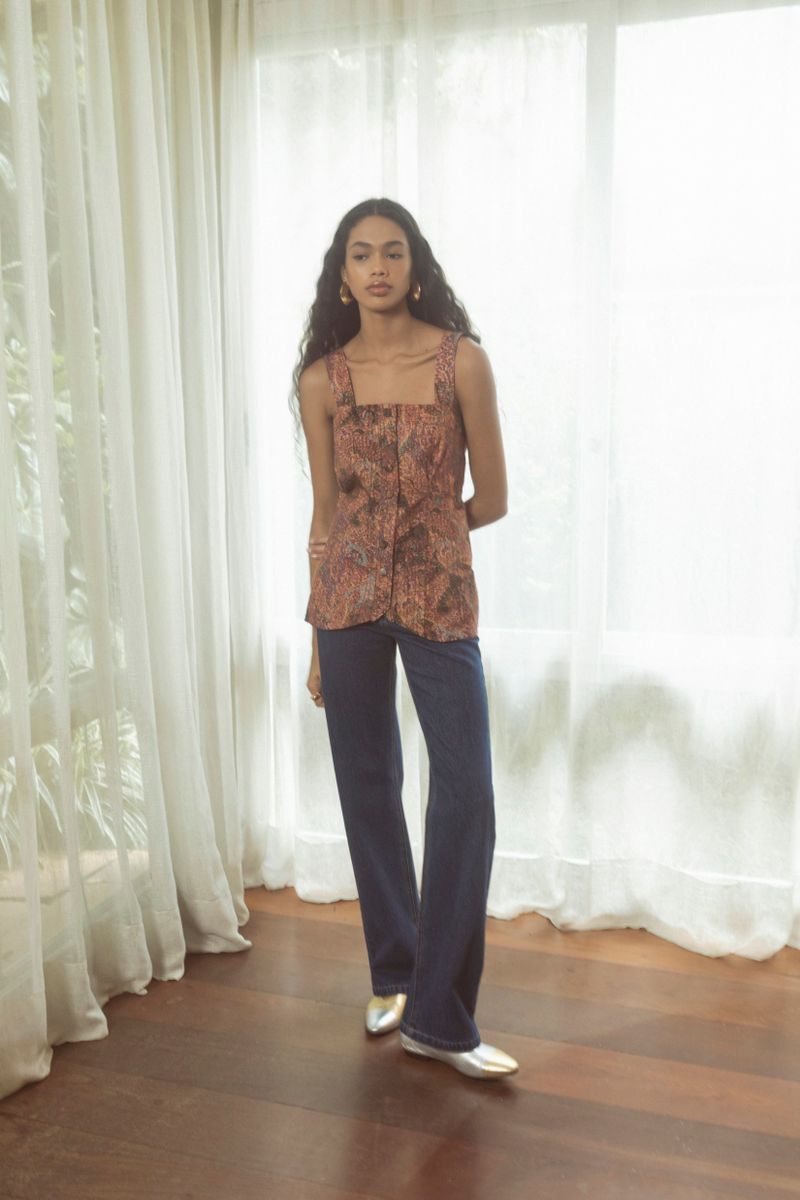 calça perfeita jeans escuro