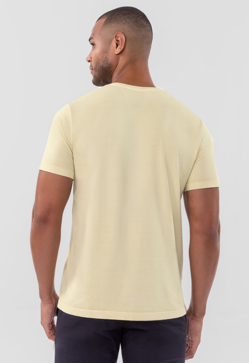 Camiseta masculina malha estonada com estampa Hangar 33 | Bege