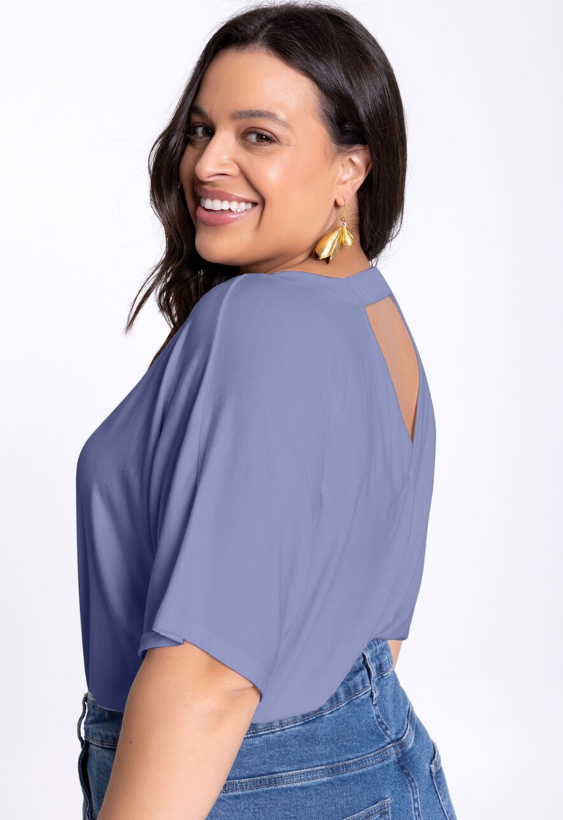 Blusa feminina plus size recorte nas costas Lunender | Azul