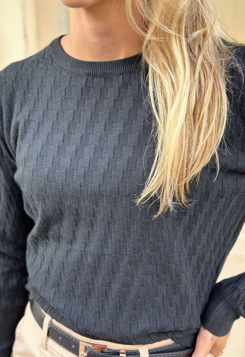 Blusa tricot trabalhado quadrado Facinelli | Preto 