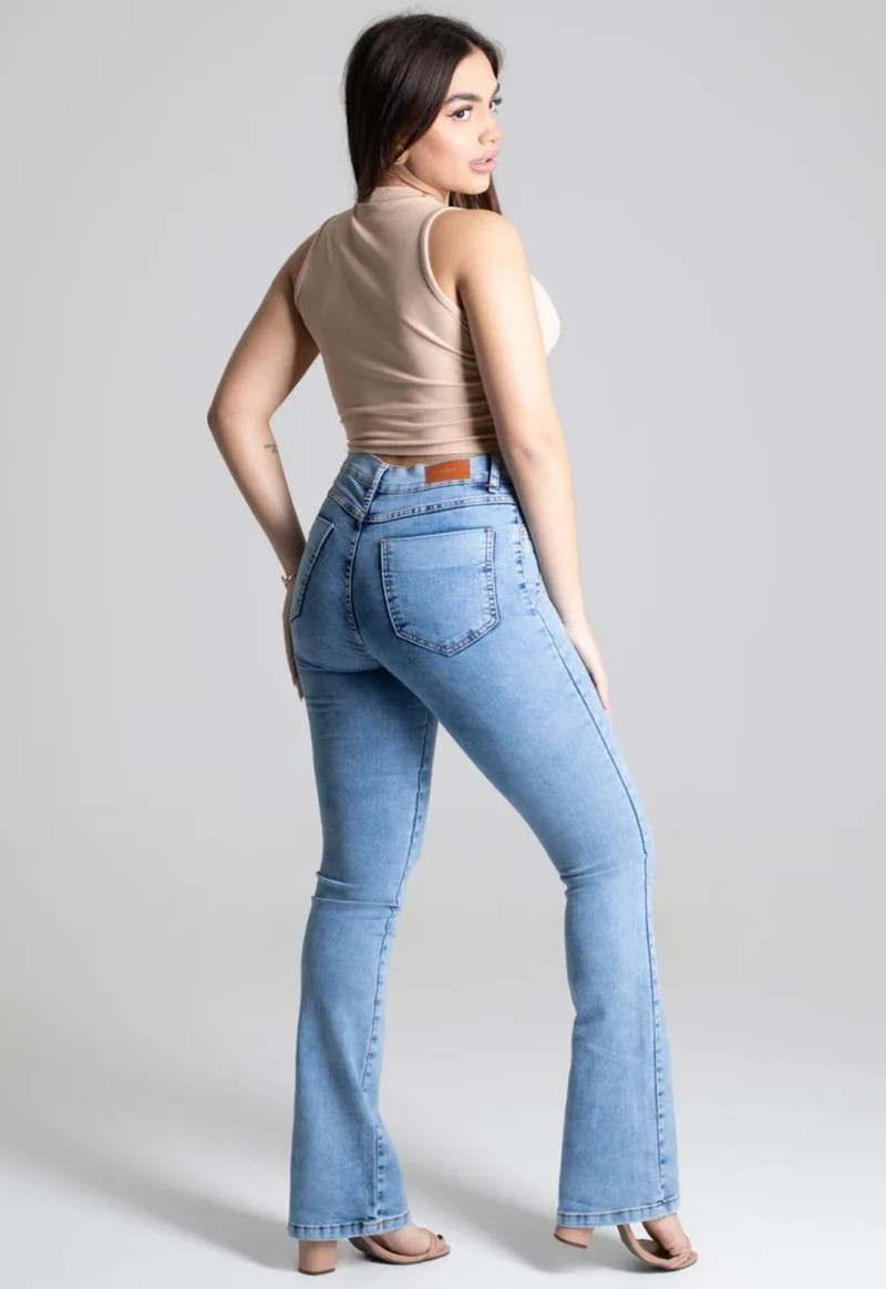 Calça feminina jeans boot cut Sawary | Azul Médio