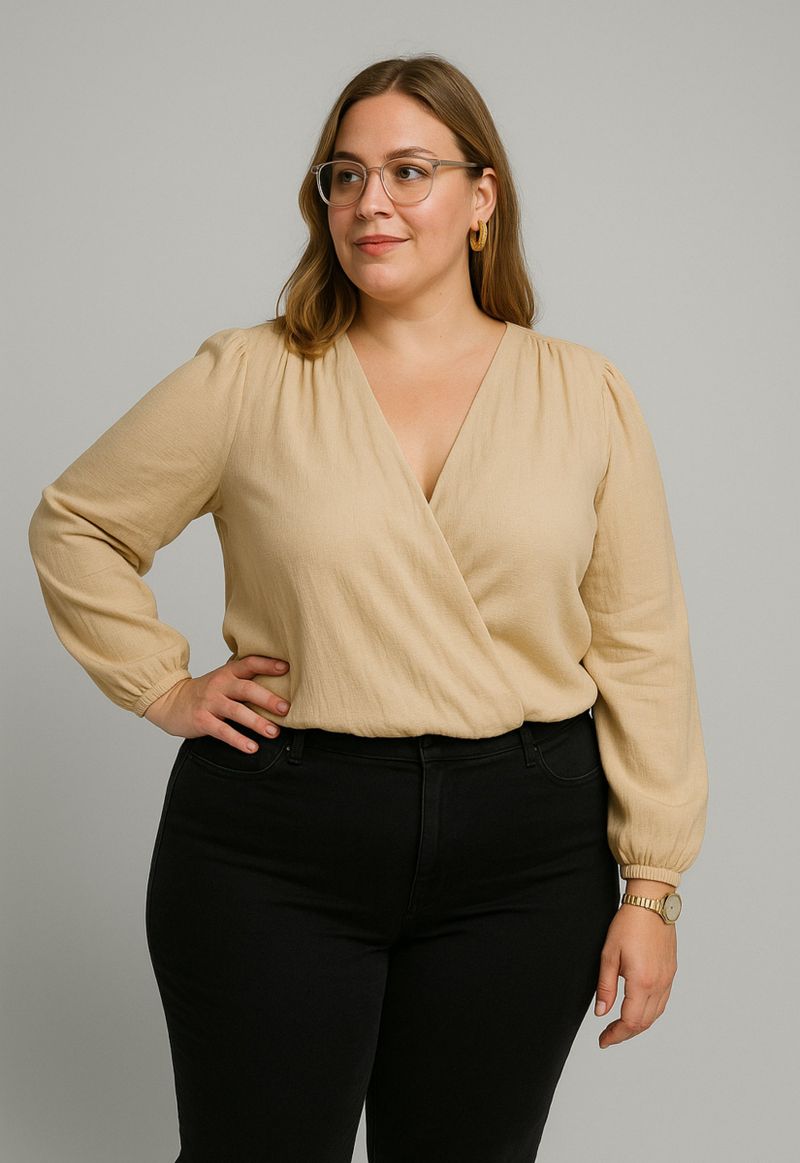 Blusa transpassada Joanita | Bege