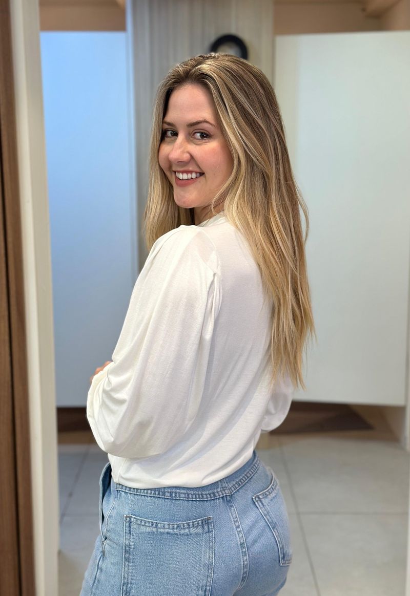 Blusa feminina manga longa detalhe ombro Lunender | Off White 
