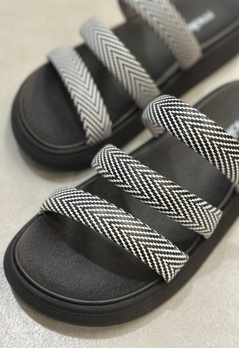 Papete slippers Moleca | Preto