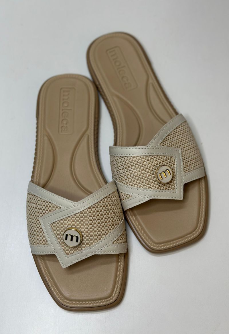  Rasteira slide com tira larga Moleca | Cru e Off White