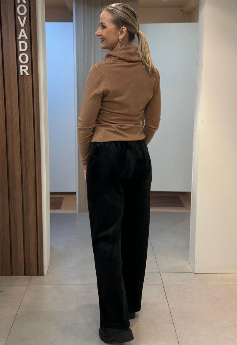 Calça Feminina Veludo Cotele Reta  Facinelli | Preto