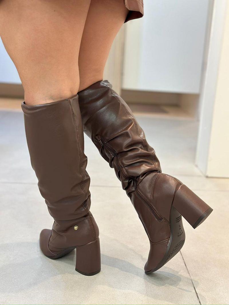 Bota Cano Alto  Via Uno | Cacau