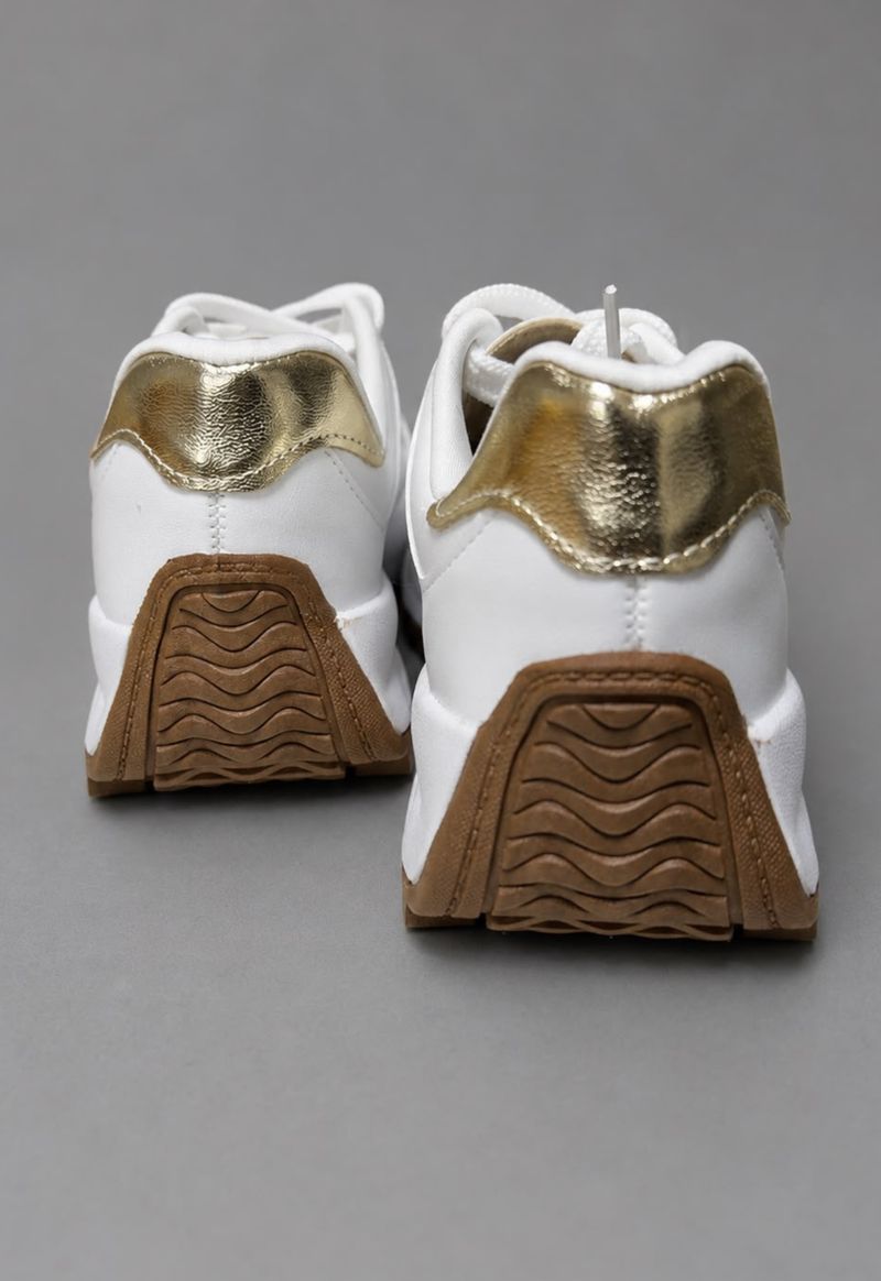 tênis chunky plataforma Beira rio | branco e dourado 