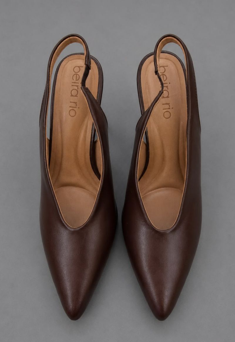 Scarpin slingback salto agulha Beira rio | cacau