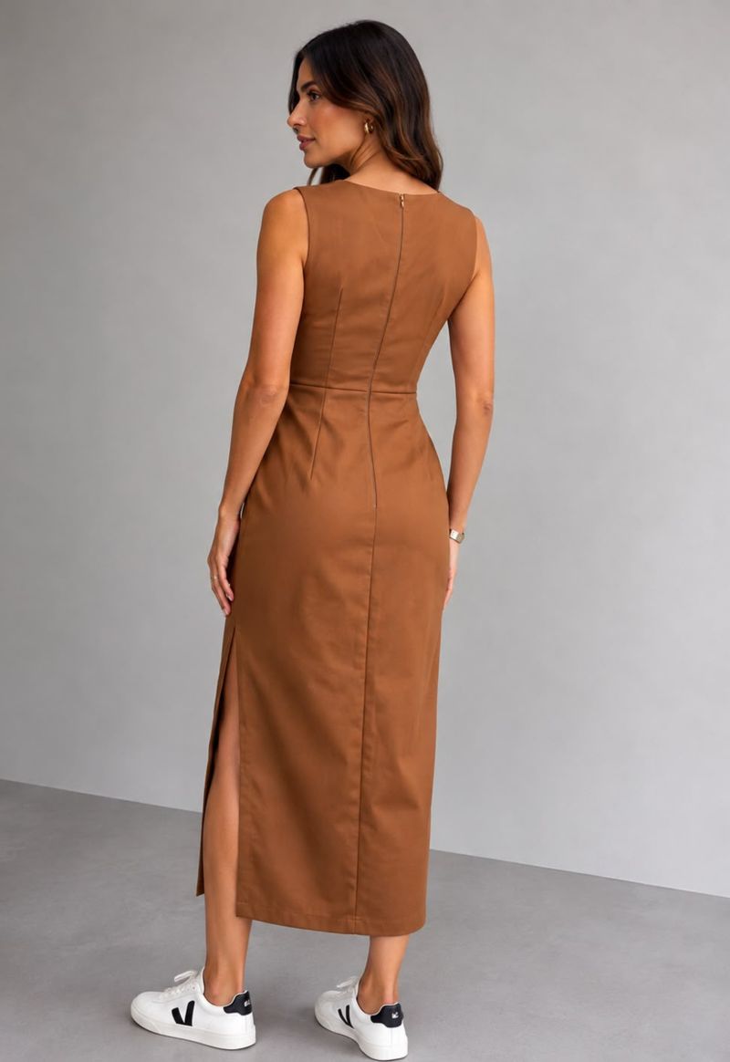 Vestido midi sem manga com fenda frontal Kingdom | café
