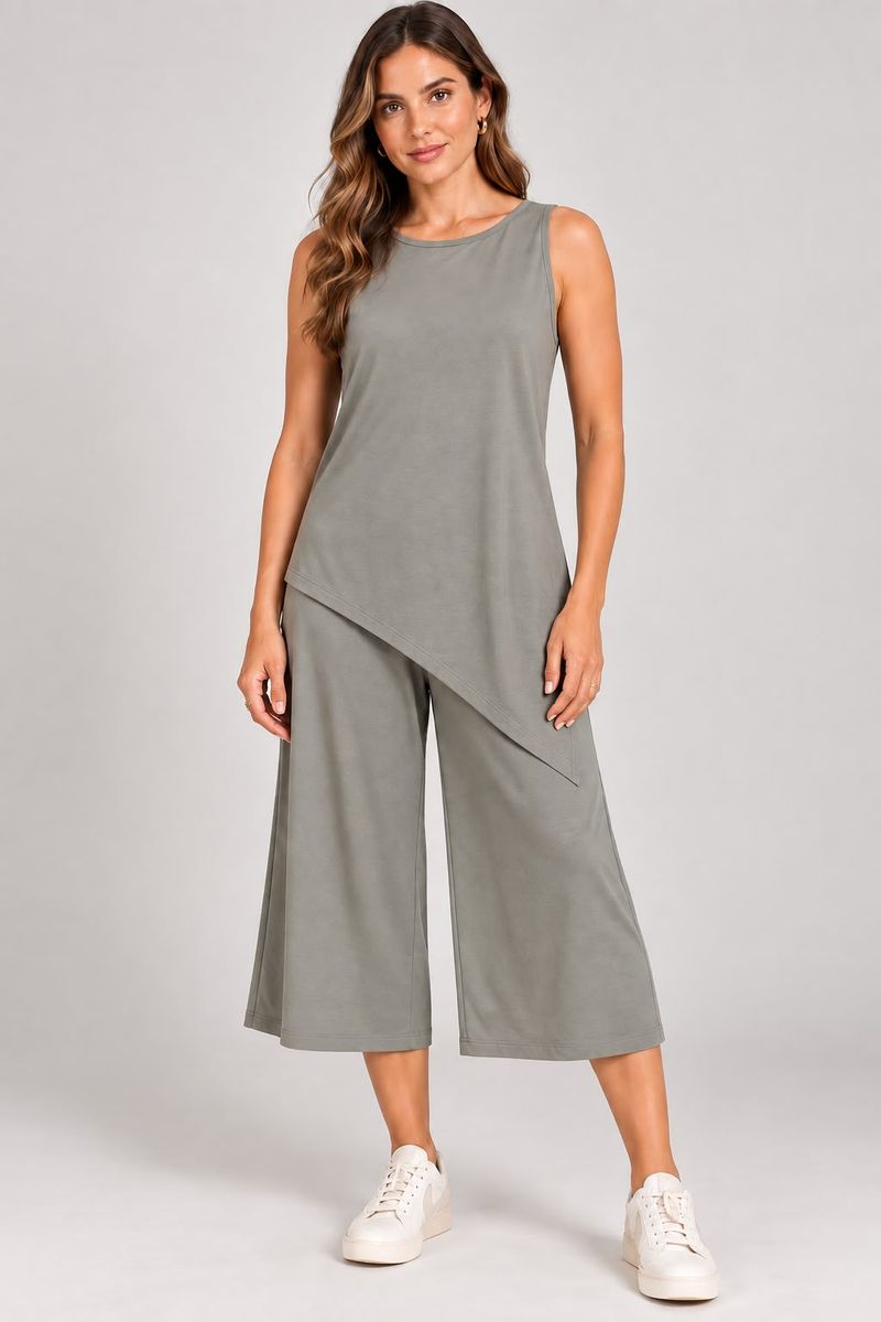 Conjunto regata assimétrica e calça pantacour 184900  Marialícia | verde 
