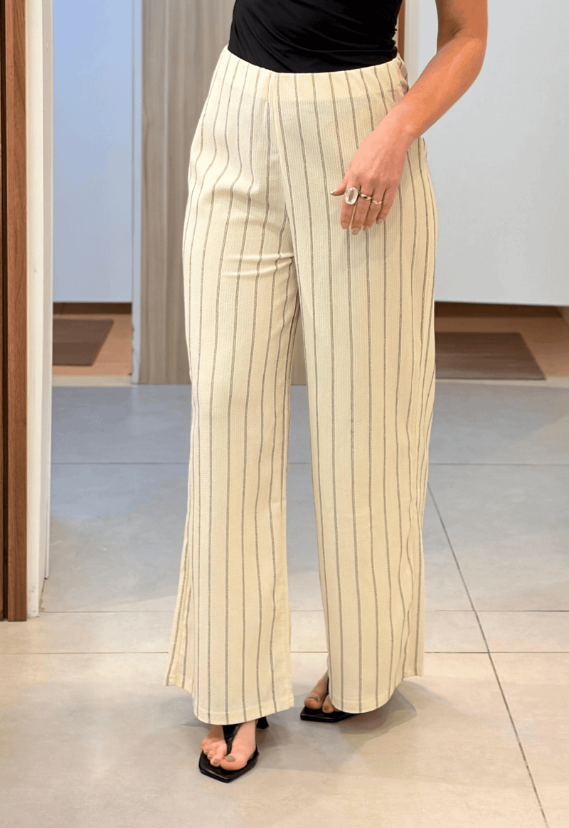 Calça wide leg risca de giz 290112 Facinelli | creme