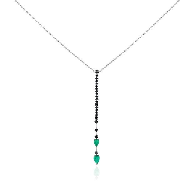 Colar Gravata Diamante Black e  Esmeralda Ouro Branco.