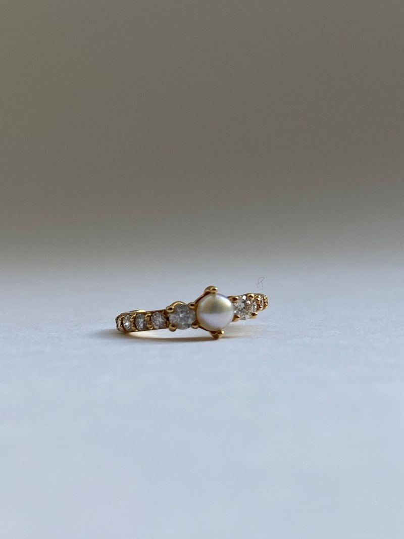 Piercing Pérola e Diamantes Ouro Amarelo 