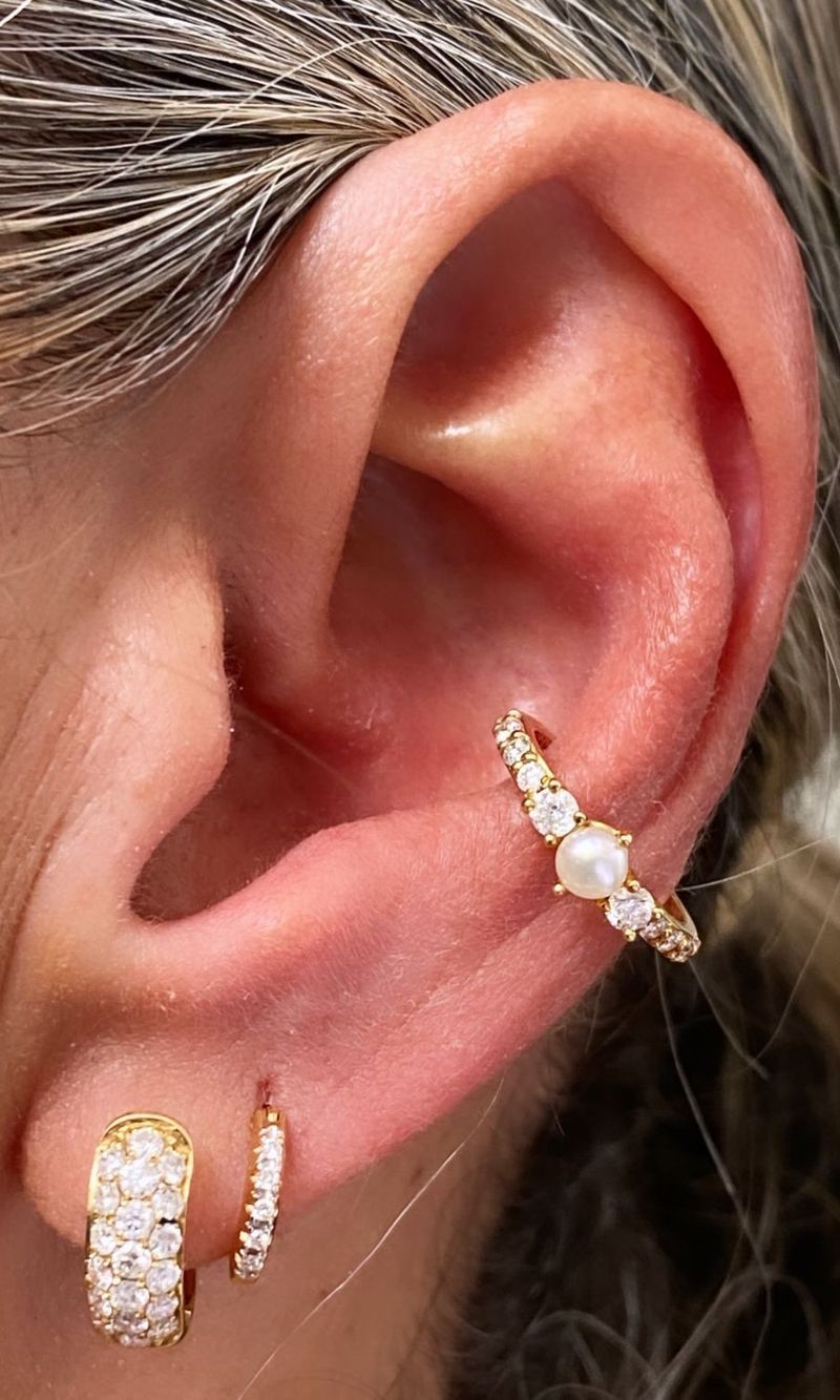 Piercing Pérola e Diamantes Ouro Amarelo 