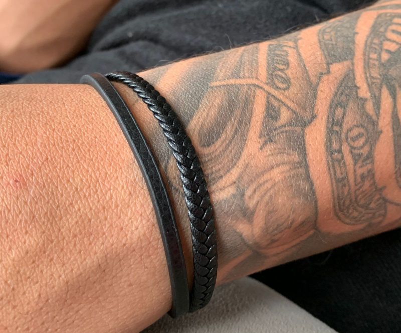 Bracelete Masculino Couro Preto.