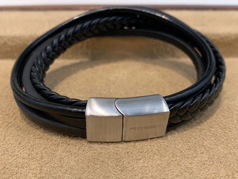 Bracelete Masculino Tiras Couro Preto e Fecho Aço.
