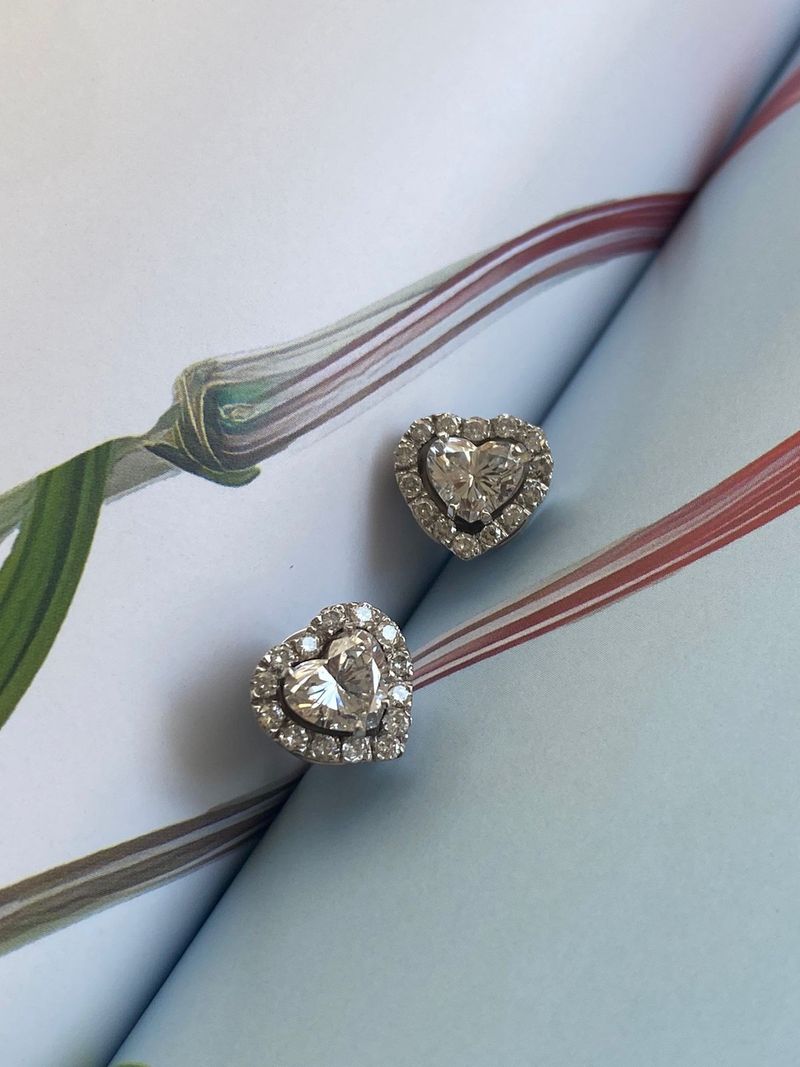 Brinco Coração Diamante Ouro Branco
