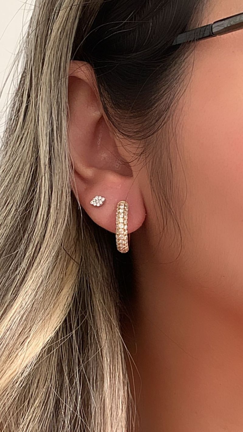 Argola Pavê Diamantes Ouro Amarelo   18k.