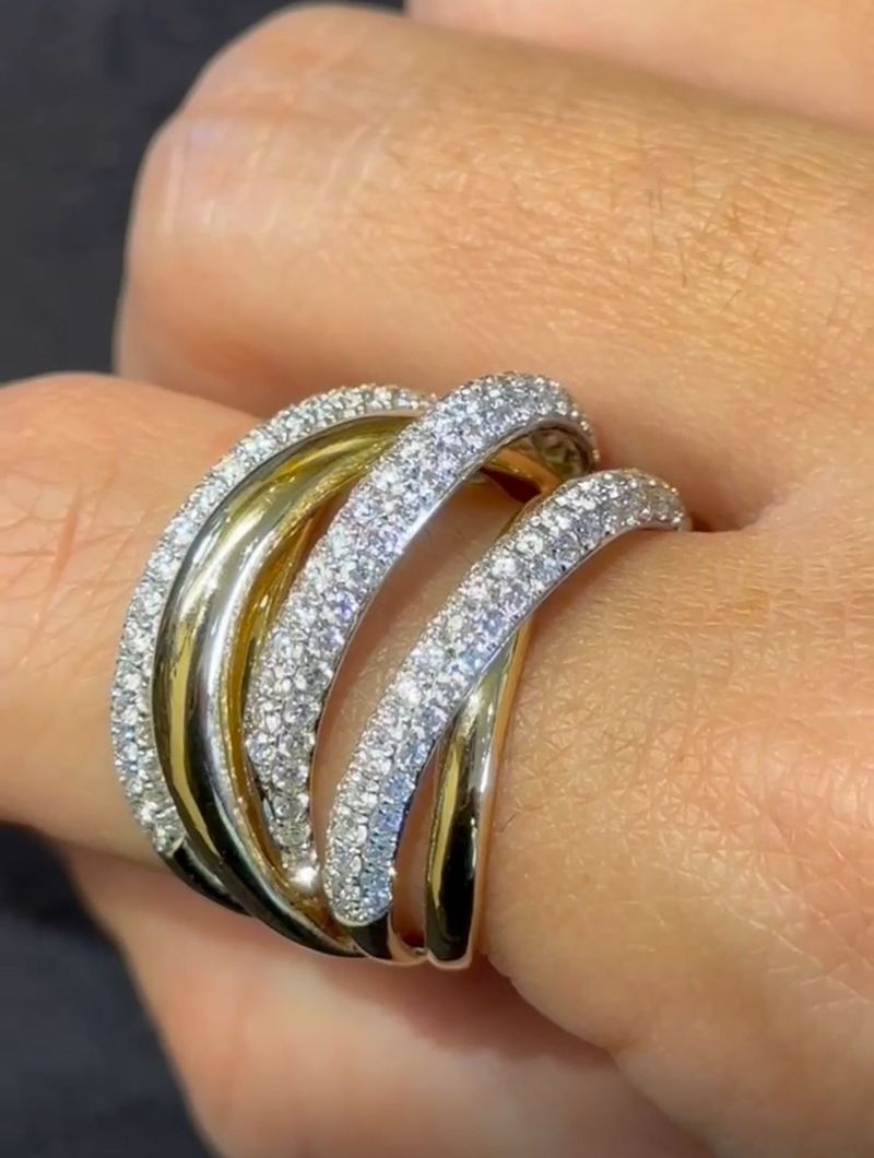 Anel 3 Aros de Diamante Ouro Amarelo.