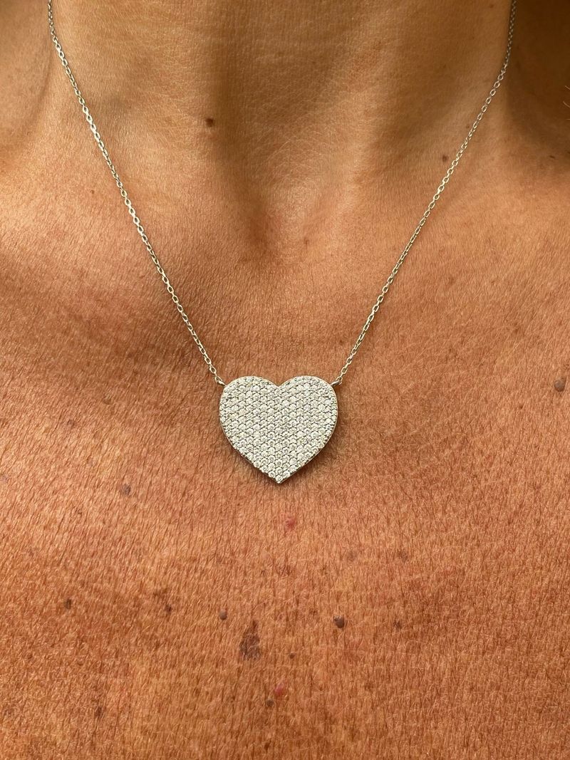 Colar Coração Pavê de Diamante Ouro Branco.