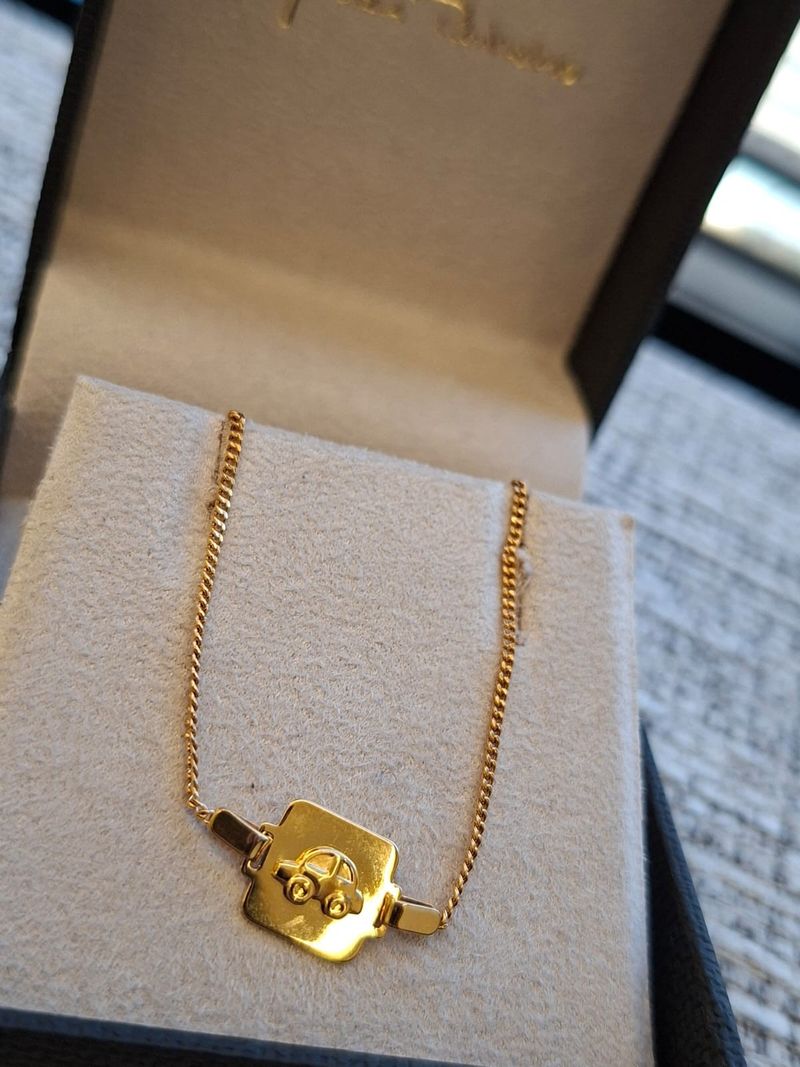 Pulseira Infantil Carrinho Ouro Amarelo