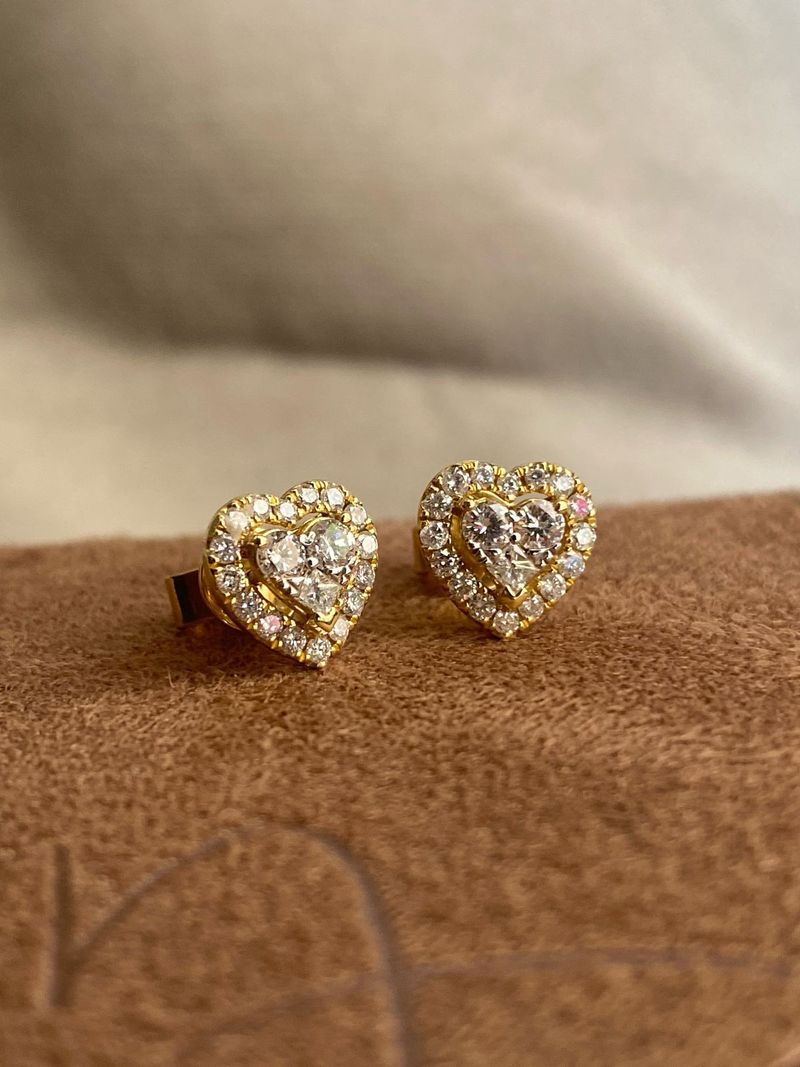 Brinco Coração Diamante Ouro Amarelo