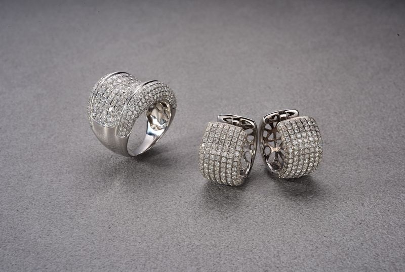 Anel Pavê Diamante Ouro Branco