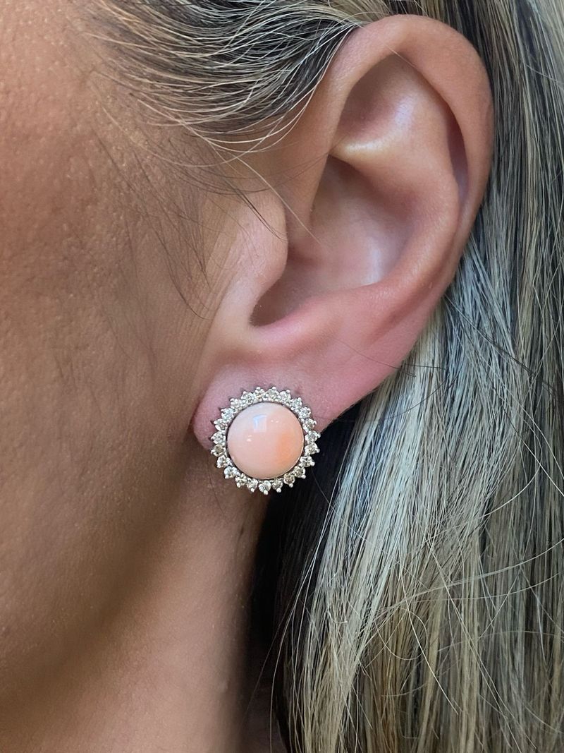 Brinco Coral Podange Ouro Branco
