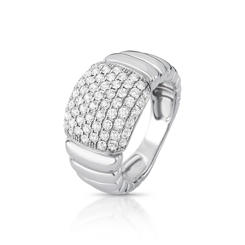 Anel Pavê Diamante Ouro Branco.