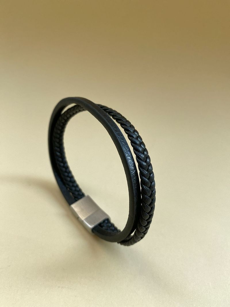 Bracelete Masculino Couro Preto.