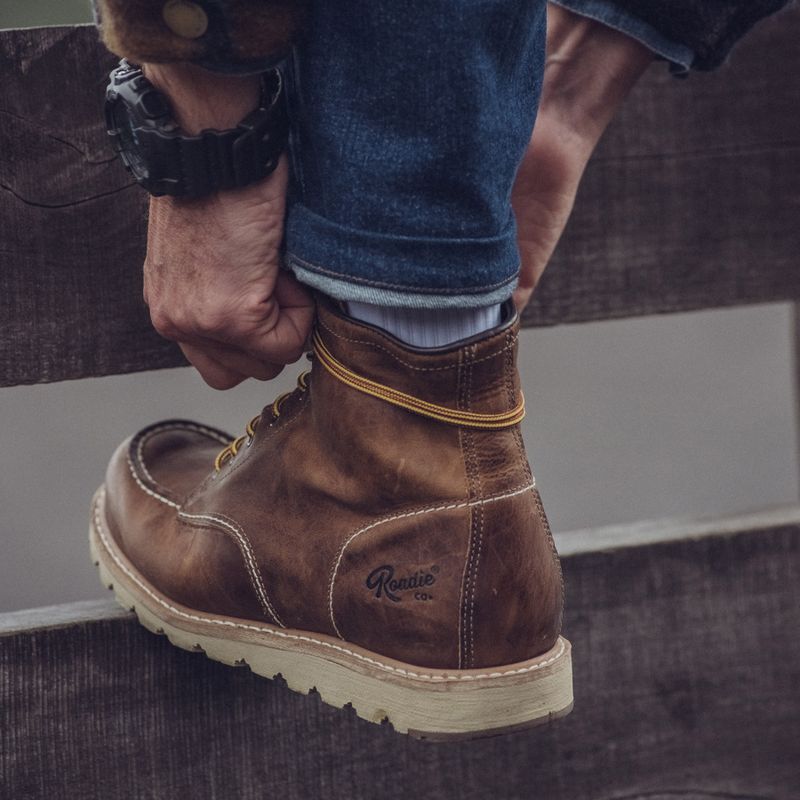 Bota Couro Moc Toe Roadie