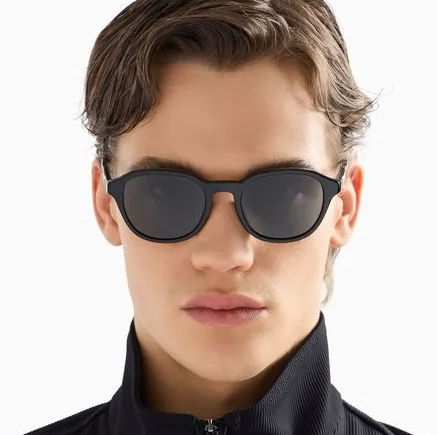 Óculos de Sol Emporio Armani EA4247U