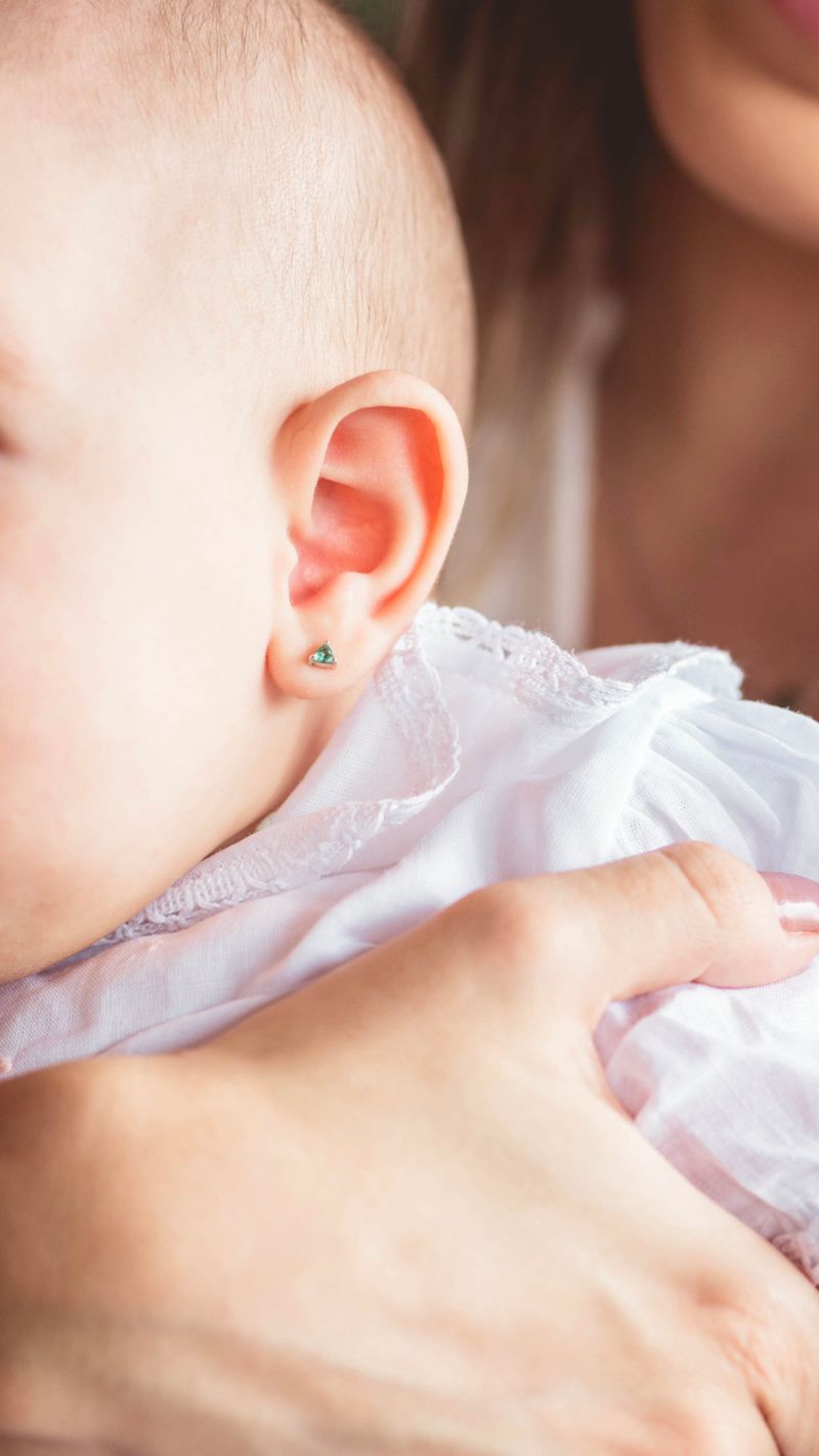 Brinco Baby Harmony Esmeralda