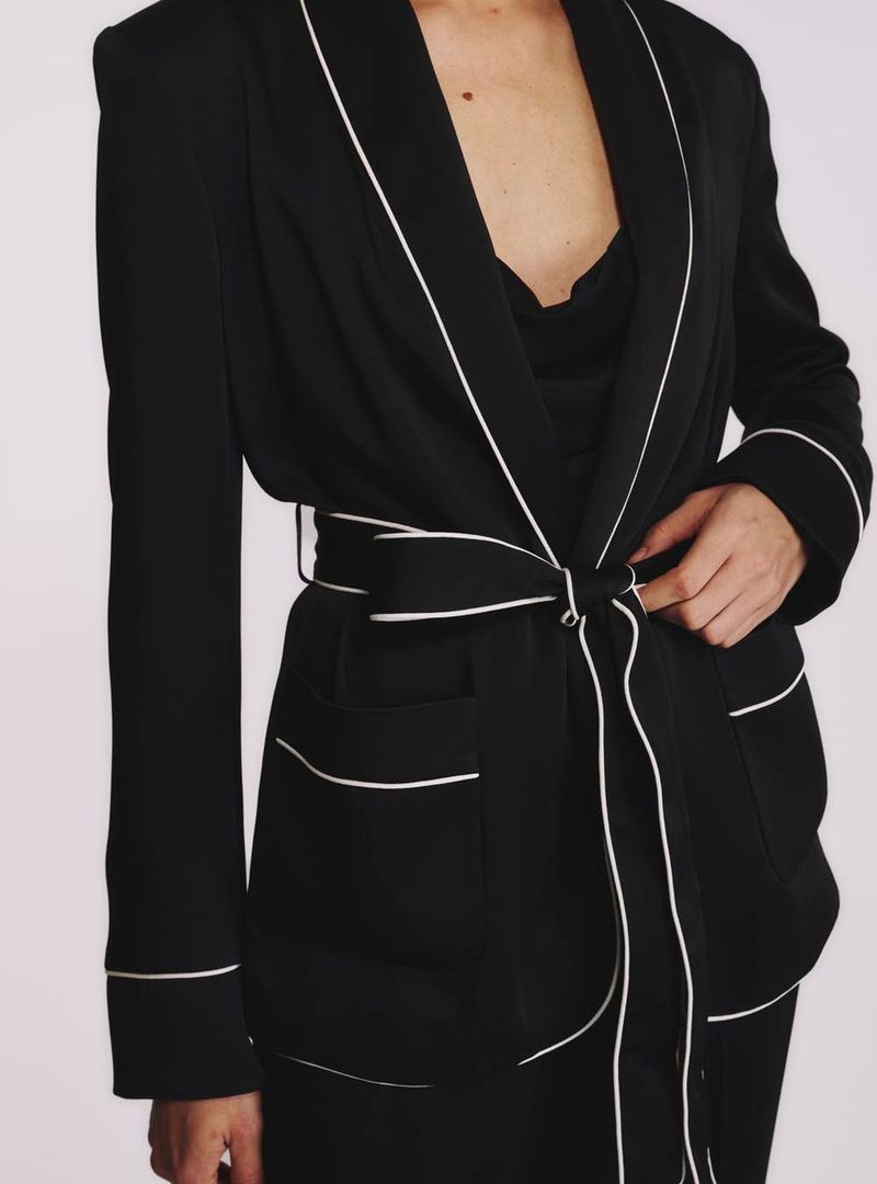 Blazer C/ Detalhes Vies