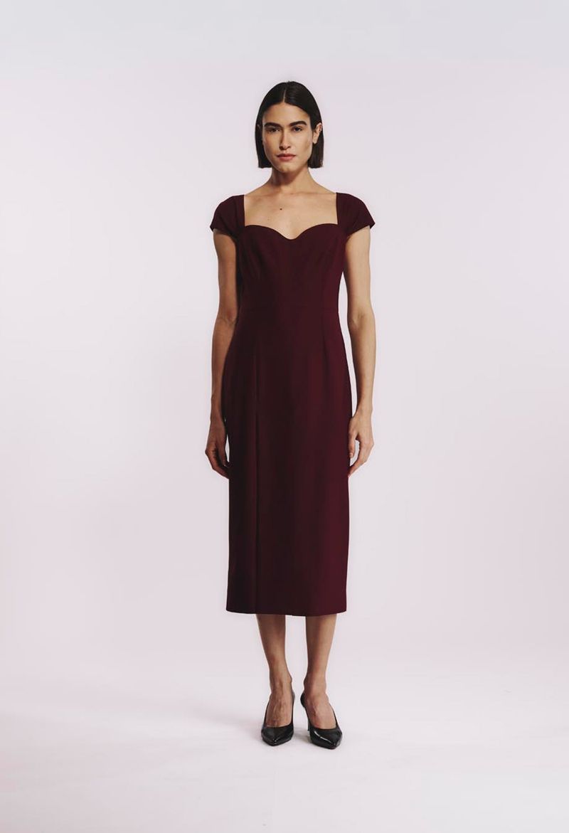 Vestido Midi com Decote Coração