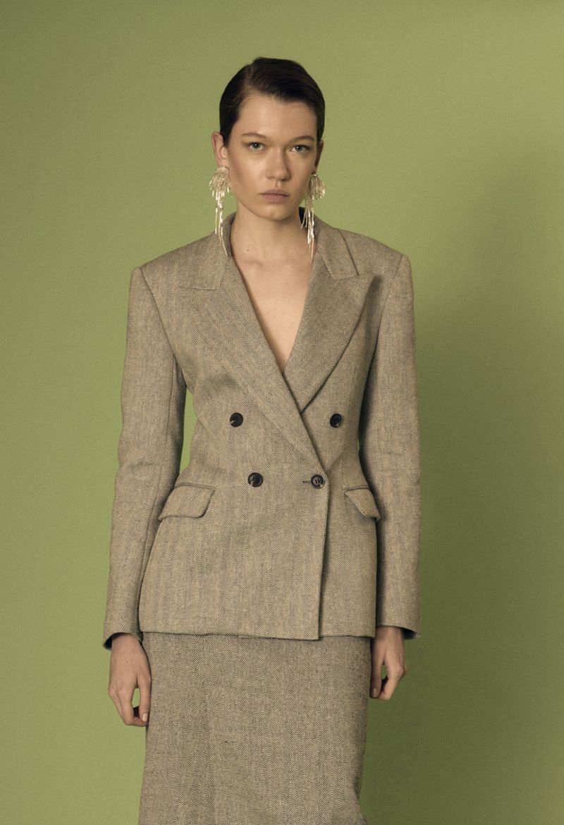 Blazer com Fiancos Laterais e Transpasse 