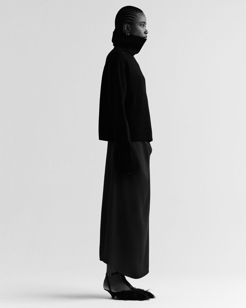 Blusão Tricot Aetherna Preto