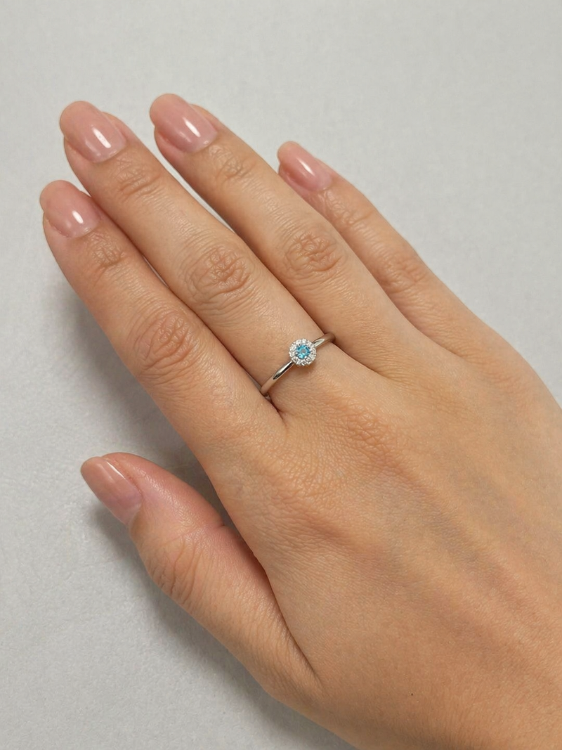 Anel Prata 925 Zircônia Azul com Brancas ao Redor 313929