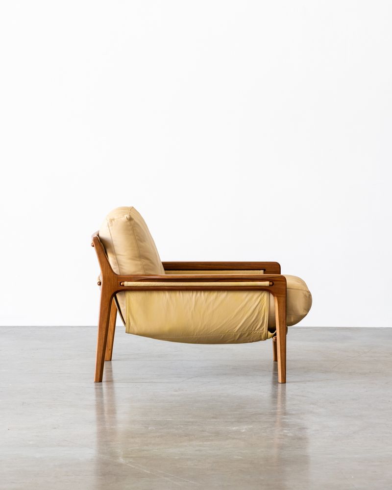CHAISE ALICE