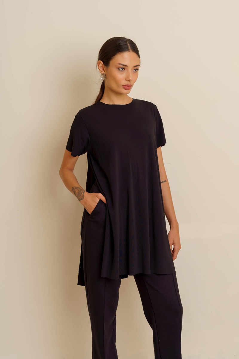 BLUSA ABERTURA LATERAL - PRETO