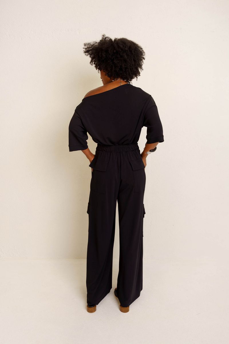 CALÇA RETA CARGO PREGAS - PRETO