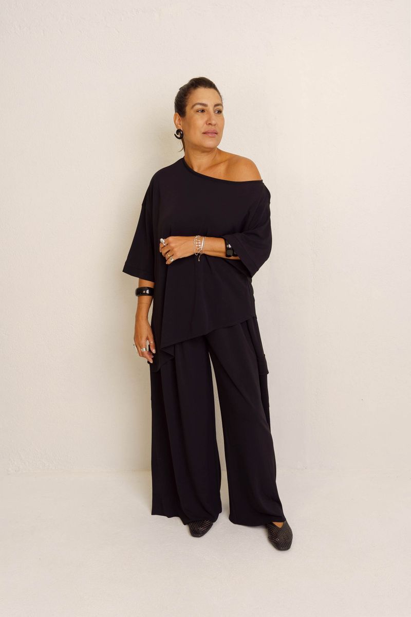 CALÇA RETA CARGO PREGAS - PRETO