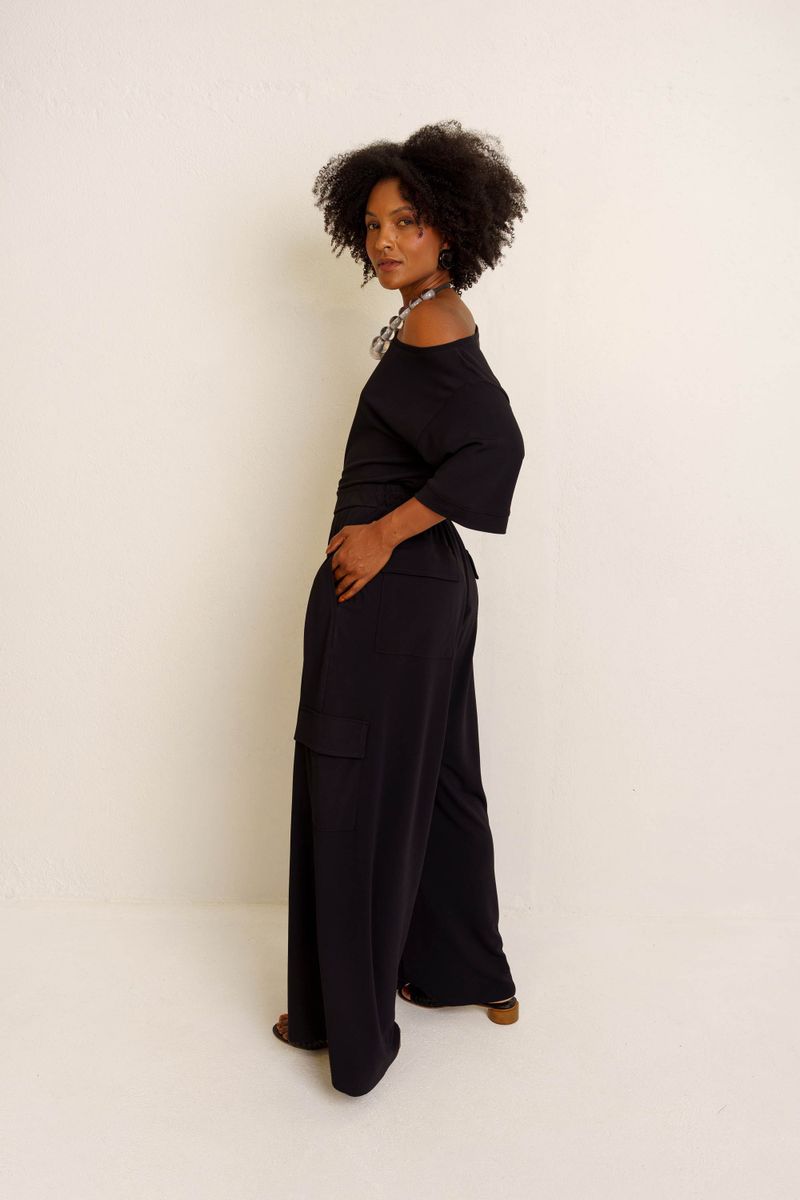 CALÇA RETA CARGO PREGAS - PRETO