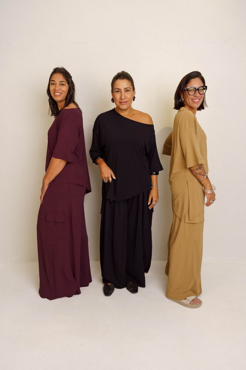 CALÇA RETA CARGO PREGAS - BERINGELA