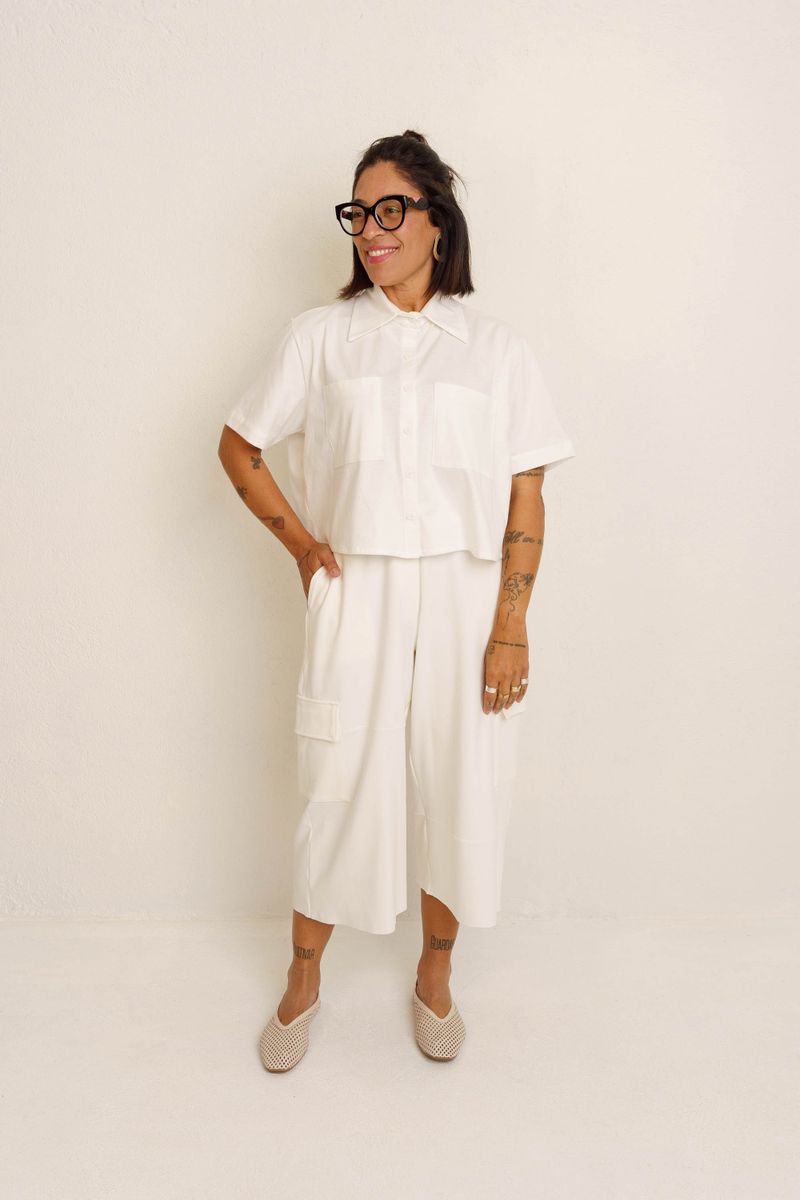 CAMISA CROPPED MANGA CURTA - OFF WHITE