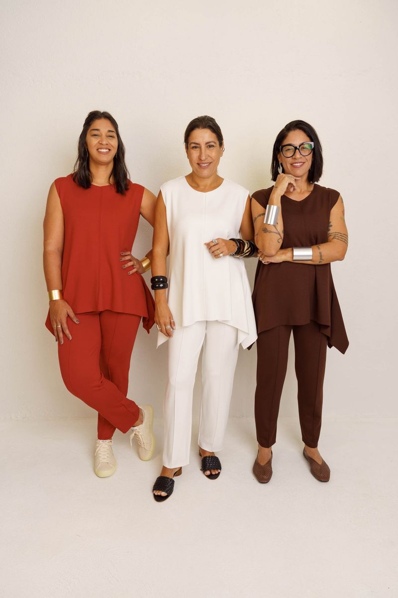 BLUSA DOBRADURA OMBRO LARGO - VERMELHO QUEIMADO