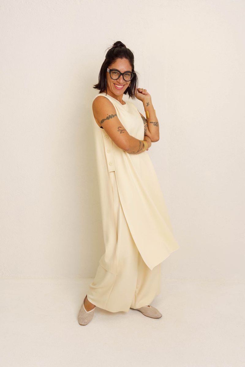 TUNICA BOTOES ABERTURA LATERAL - CREME