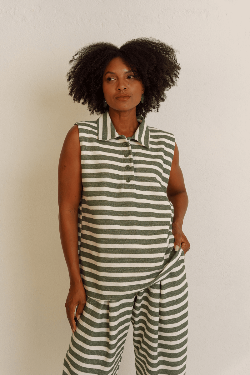 BLUSA POLO SEM MANGAS LISTRAS - VERDE